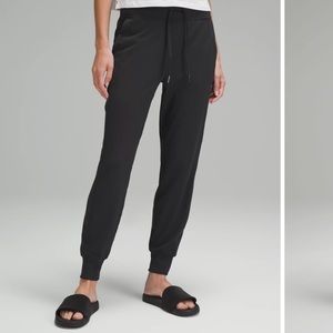 Lululemon Ready to Rulu jogger blk